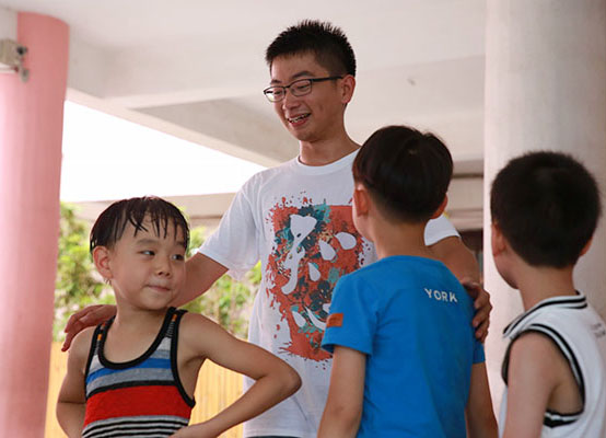 ���ݴ�W(xu��)��֪�Ľ�㡱�������(hu��)��(sh��)�`�(du��)���㽭�������_չ֧�̻��(d��ng)���鮔(d��ng)?sh��)��l(xi��ng)����С�W(xu��)���ռ��W��ƥ�˽������D��־Ը��ٝ�S���ӂ���