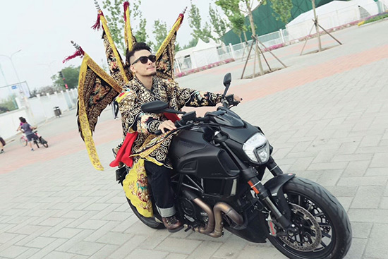 �݆T�T������܇���ų���(ch��ng)��   ���� �z