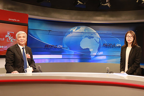 ȫ���˴�ί��(hu��)��ί�T�L���ٶY�����н�(j��ng)�M(f��i)��(y��ng)��һ���Aб