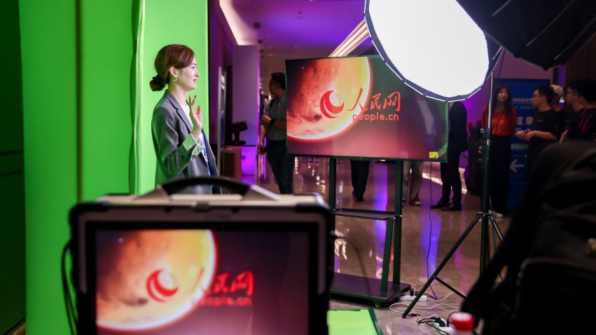 隨幻虛擬直播工作站體驗區(qū)。主辦方供圖
