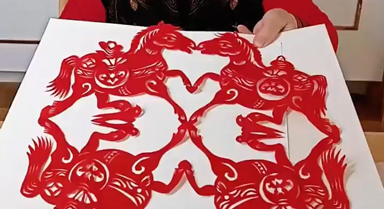 開工大吉！剪紙裡的駿馬奔騰送好運(yùn)